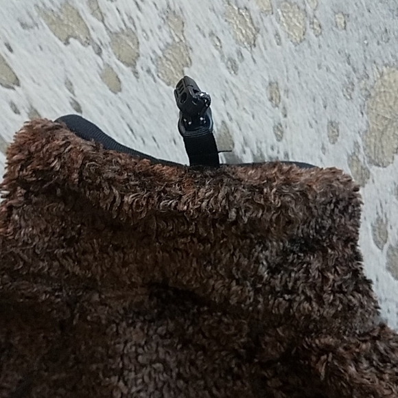 Mountain Hardwear Fuzzy Teddy Full Zip Jacket - Picture 10 of 10